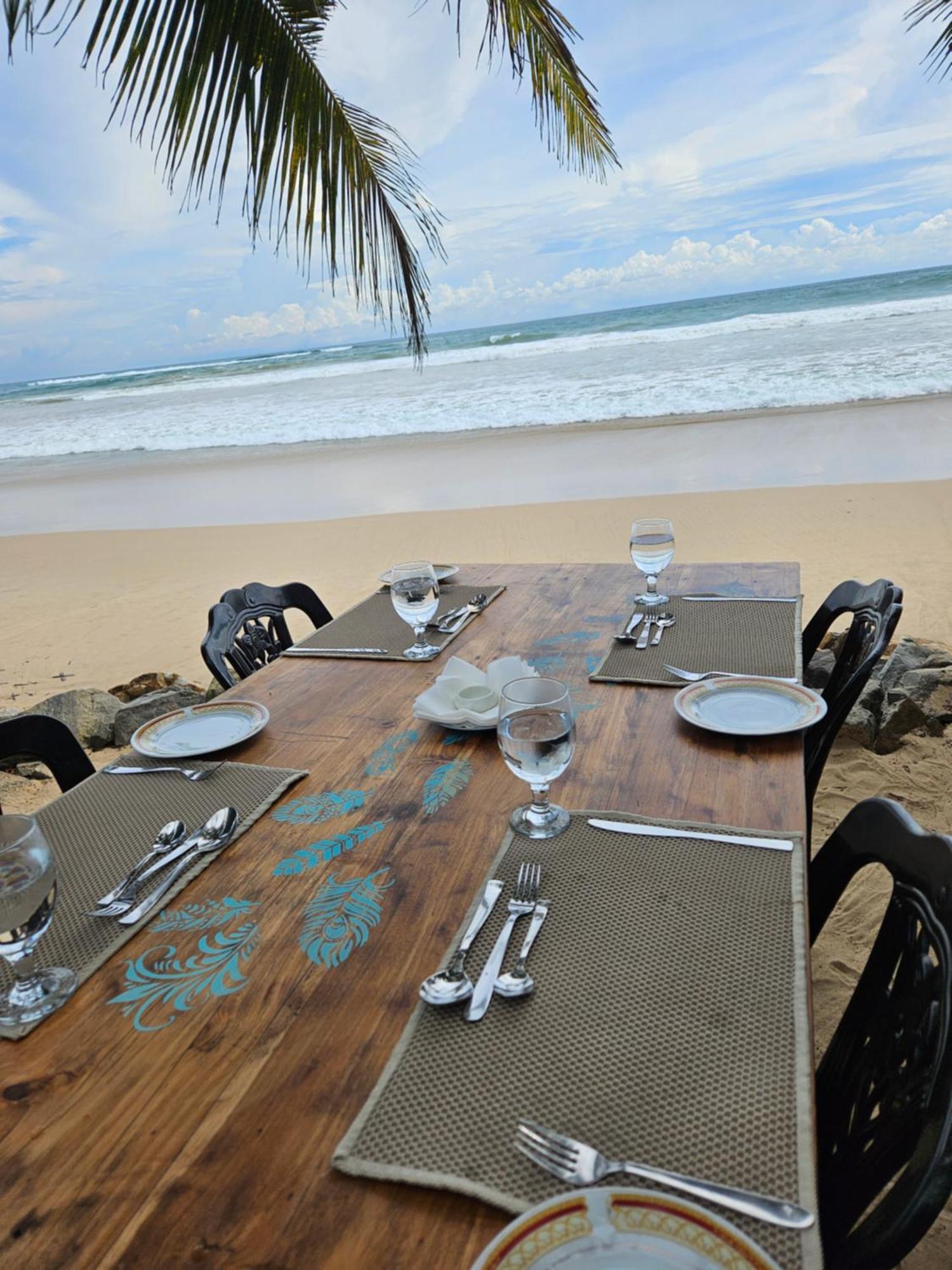 Balance Beach Resort Dikwella Exterior foto